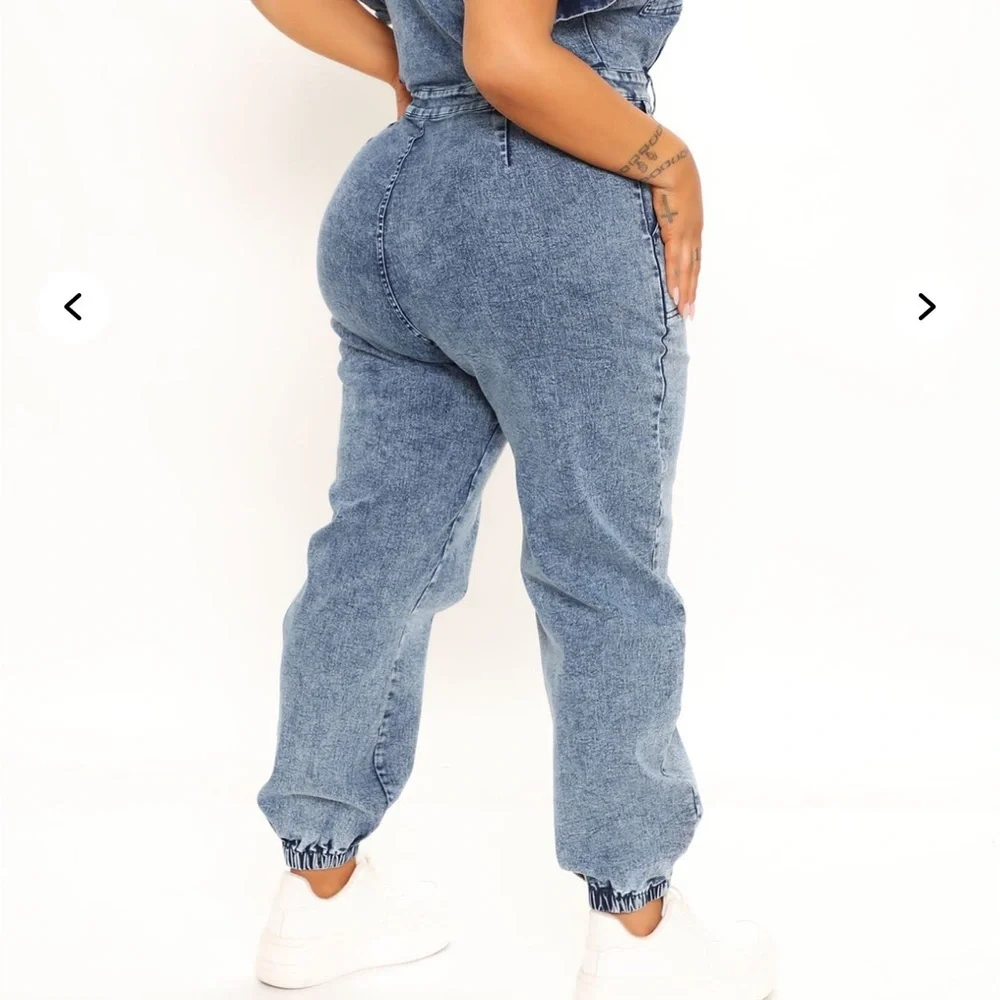 NWT Plus Size Fashion Nova Blue Denim Overalls - Picture 3 of 4